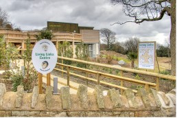 edinburgh zoo outdoor signage